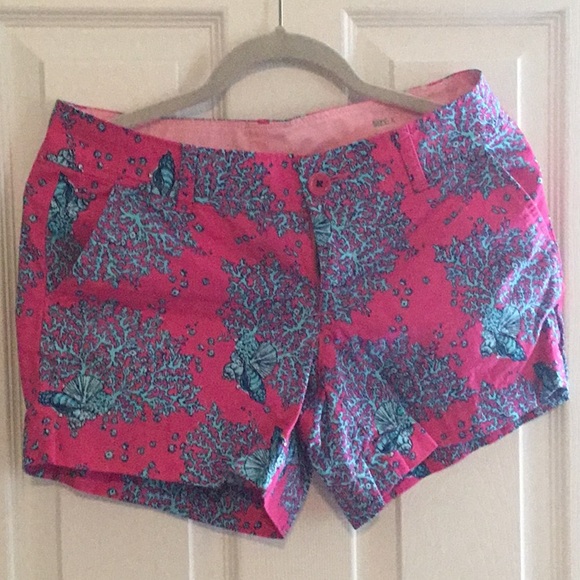 Shorts - Picture 3 of 3